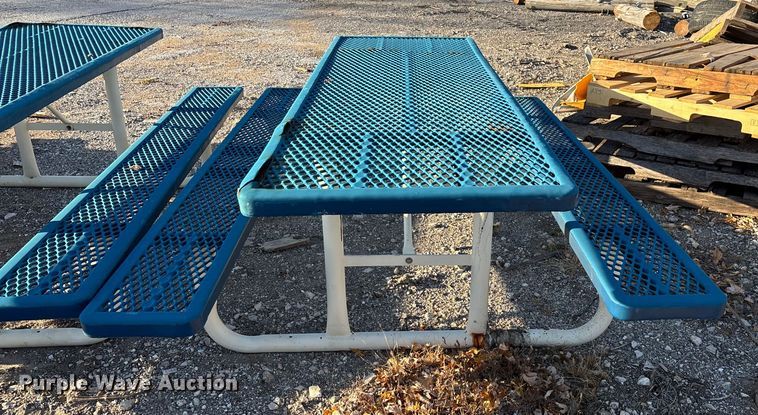 image for item EN5811 (4) picnic tables