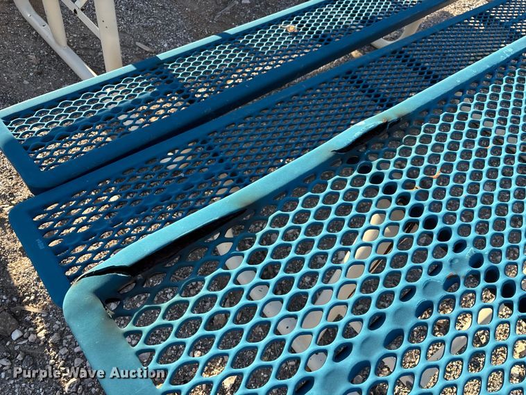 image for item EN5811 (4) picnic tables