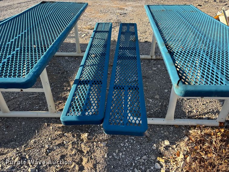 image for item EN5811 (4) picnic tables
