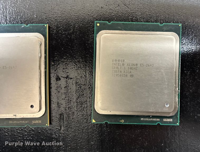 image for item EN5815 (3) Intel Xeon E5-2643 processors