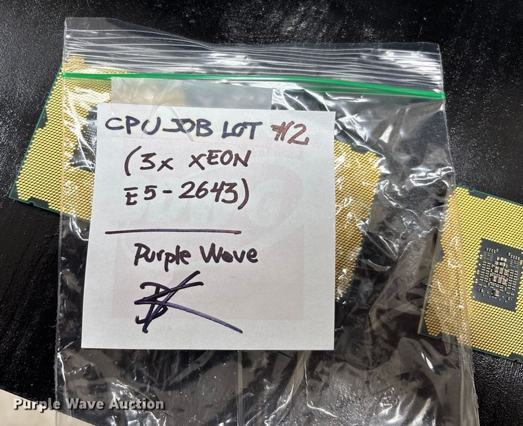 image for item EN5815 (3) Intel Xeon E5-2643 processors