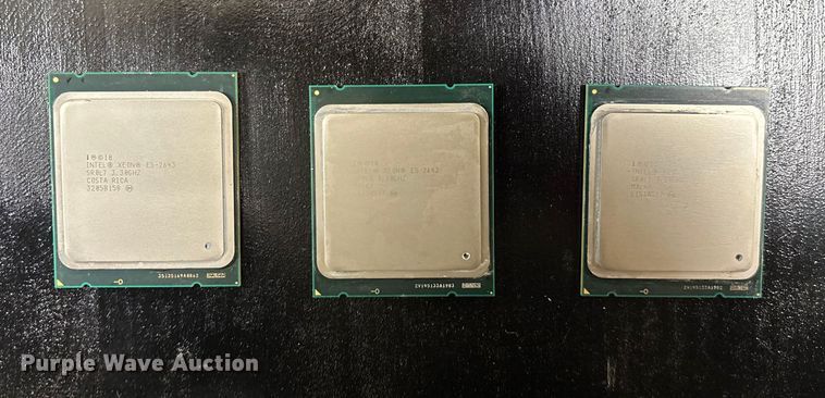 image for item EN5816 (3) Intel Xeon E5-2643 processors