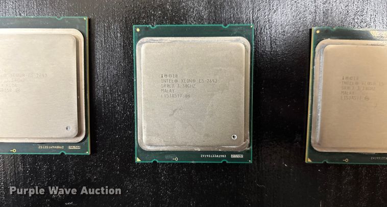 image for item EN5816 (3) Intel Xeon E5-2643 processors