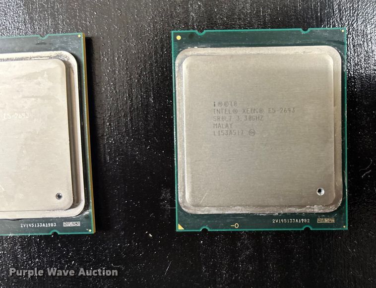 image for item EN5816 (3) Intel Xeon E5-2643 processors