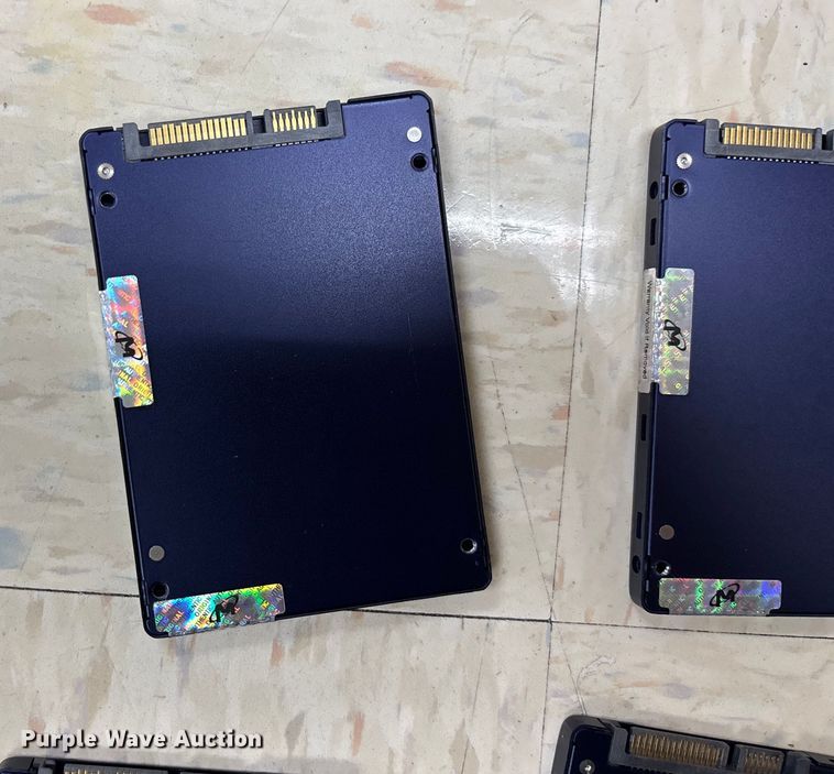 image for item EN5817 (8) Micron 5200 ECO 2.5 SSD hard drives