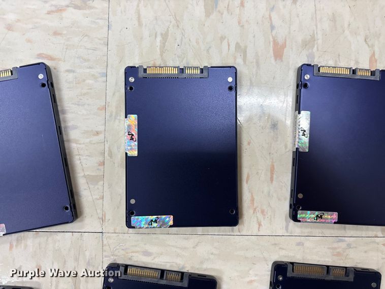 image for item EN5817 (8) Micron 5200 ECO 2.5 SSD hard drives