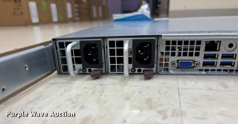 image for item EN5821 Supermicro 116-7 server