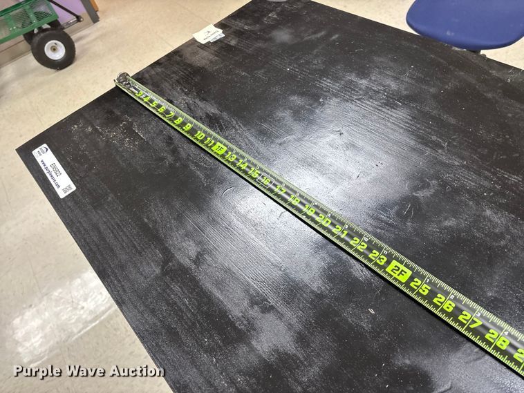 image for item EN5822 Server rack