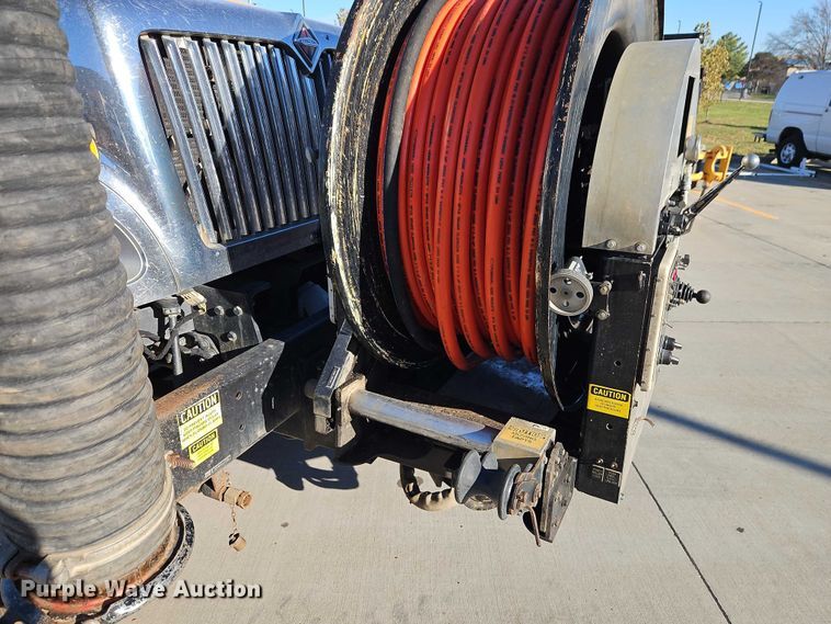 image for item EO4800 2003 International 7400 sewer rodder truck