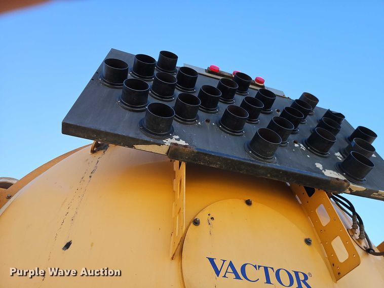 image for item EO4800 2003 International 7400 sewer rodder truck