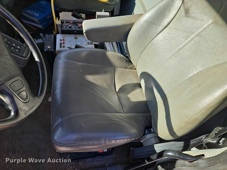 image for item EO4800 2003 International 7400 sewer rodder truck