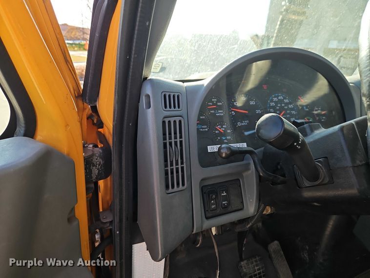 image for item EO4800 2003 International 7400 sewer rodder truck