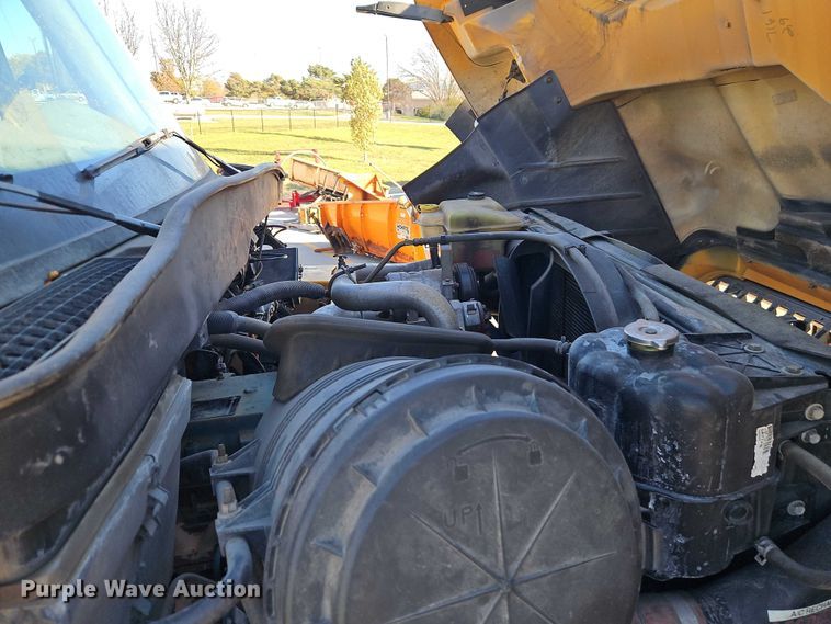 image for item EO4800 2003 International 7400 sewer rodder truck