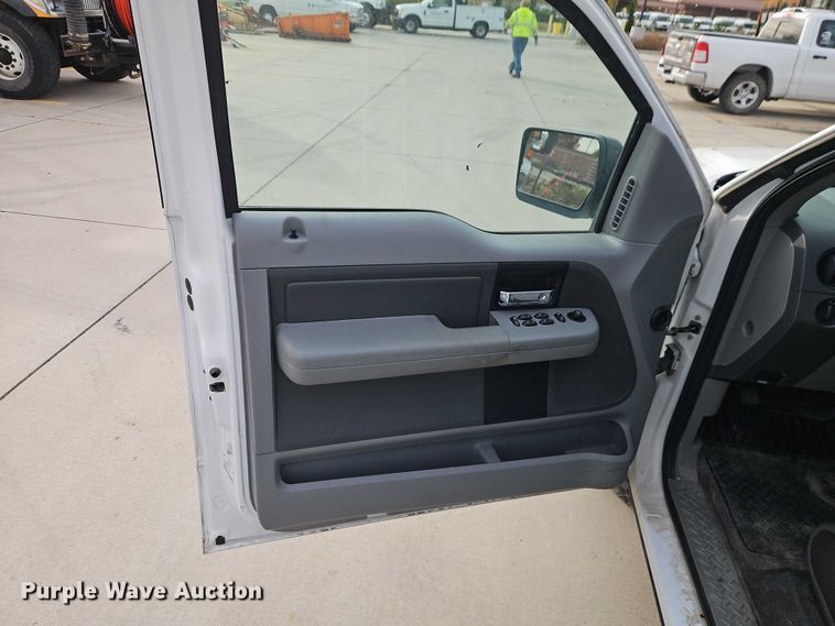 image for item EO4801 2007 Ford F150 SuperCab pickup truck