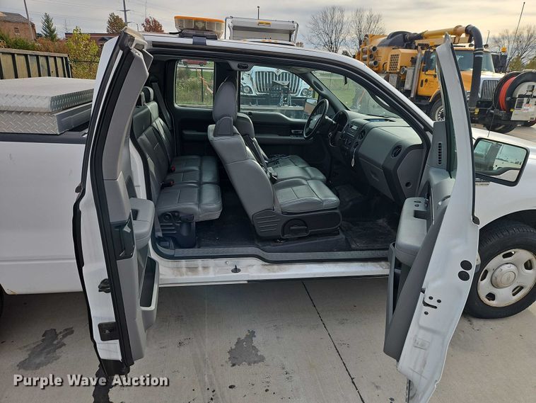 image for item EO4801 2007 Ford F150 SuperCab pickup truck