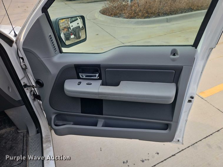 image for item EO4801 2007 Ford F150 SuperCab pickup truck