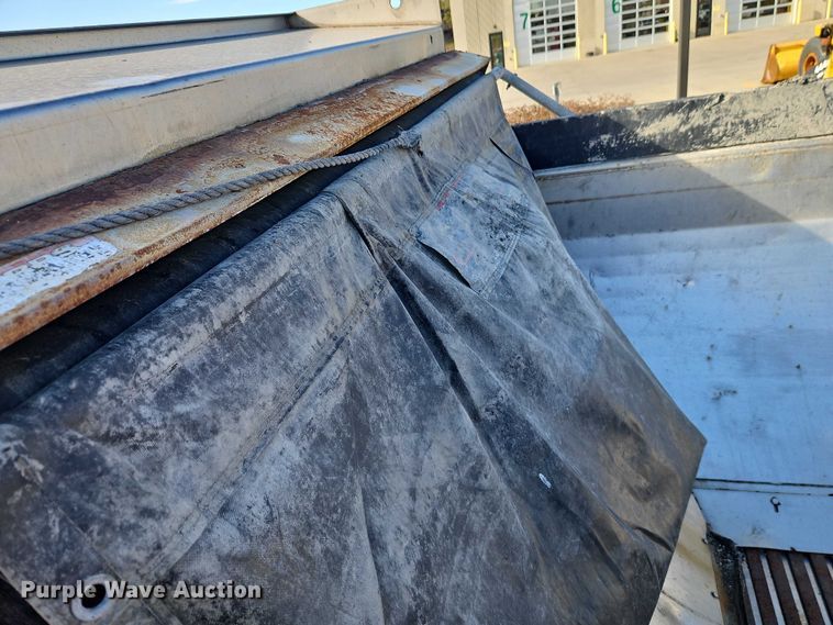 image for item EO4802 2007 International 7400 dump truck