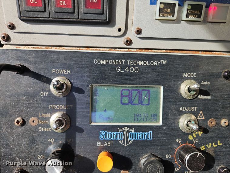 image for item EO4802 2007 International 7400 dump truck