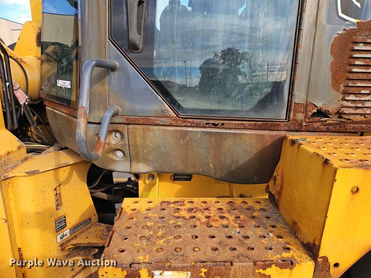image for item EO4803 2014 John Deere 444K wheel loader