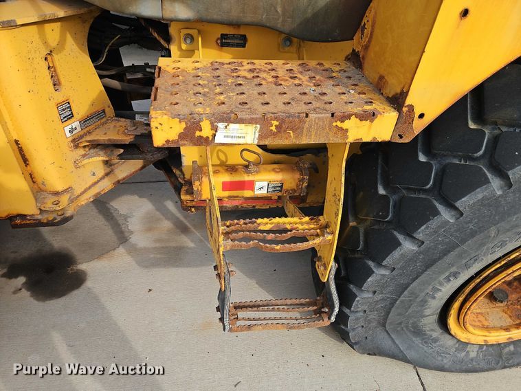 image for item EO4803 2014 John Deere 444K wheel loader