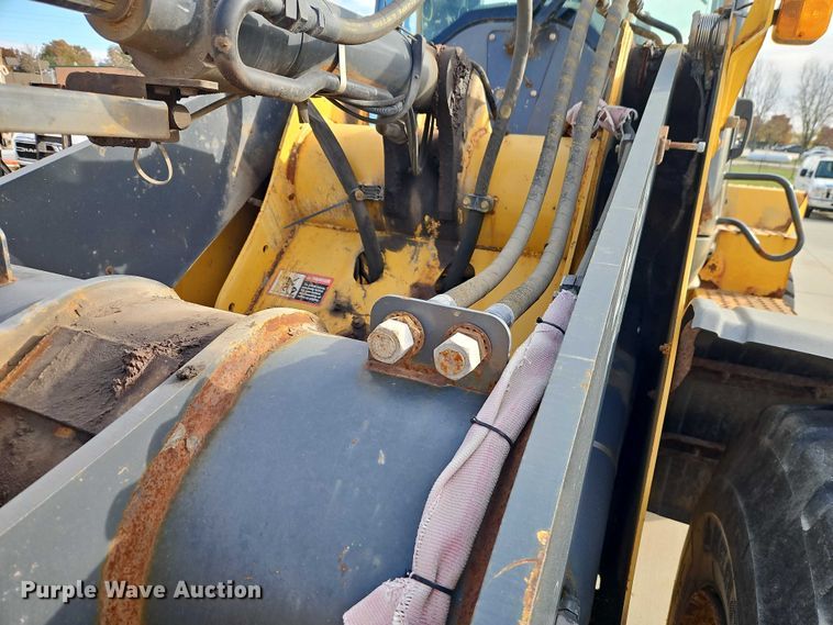 image for item EO4803 2014 John Deere 444K wheel loader