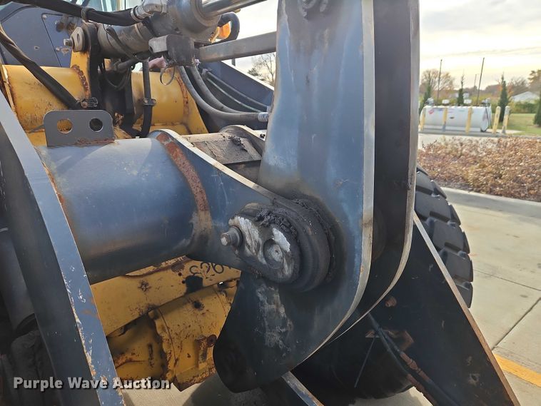 image for item EO4803 2014 John Deere 444K wheel loader