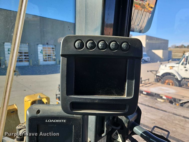 image for item EO4803 2014 John Deere 444K wheel loader