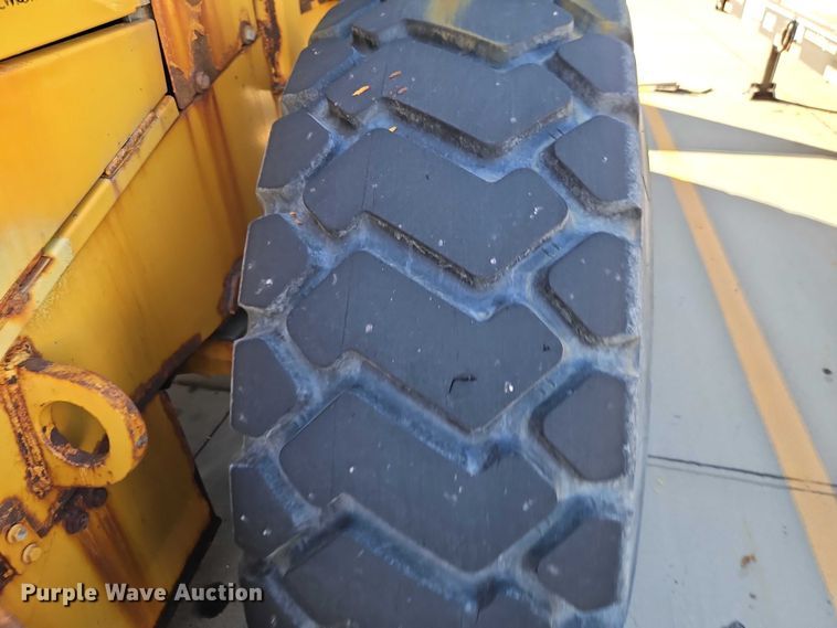 image for item EO4803 2014 John Deere 444K wheel loader