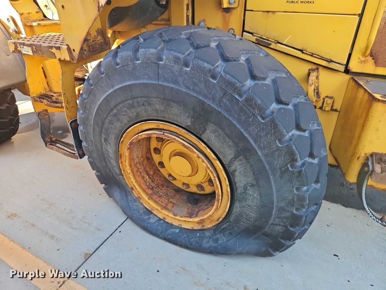 image for item EO4803 2014 John Deere 444K wheel loader