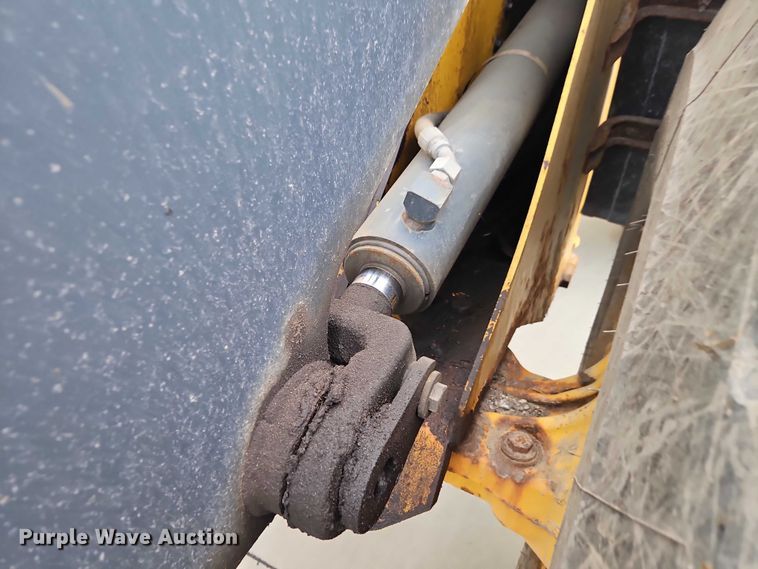 image for item EO4804 John Deere 444K wheel loader