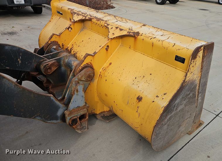 image for item EO4804 John Deere 444K wheel loader