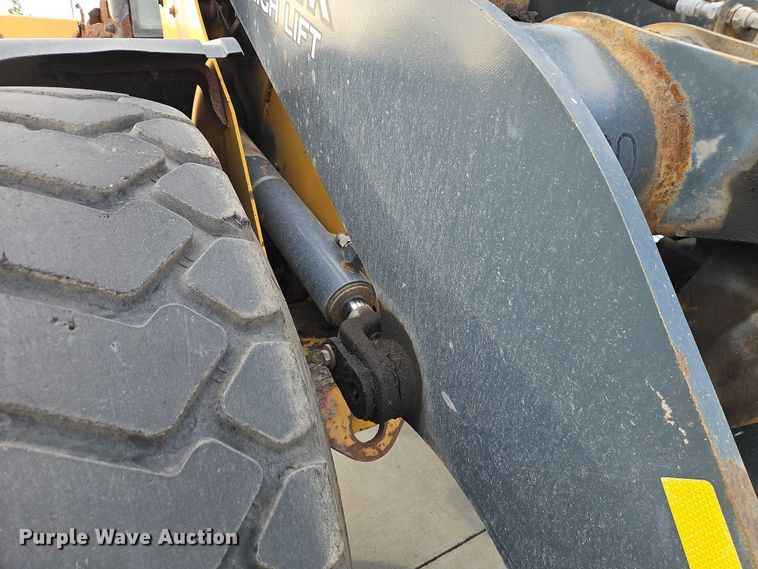 image for item EO4804 John Deere 444K wheel loader