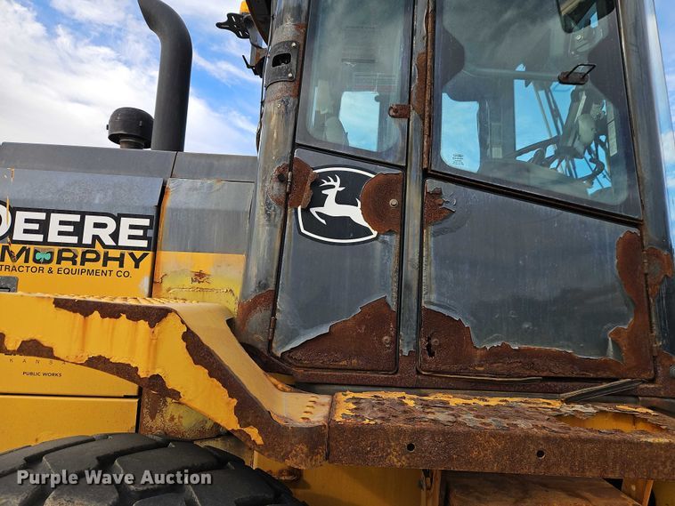 image for item EO4804 John Deere 444K wheel loader