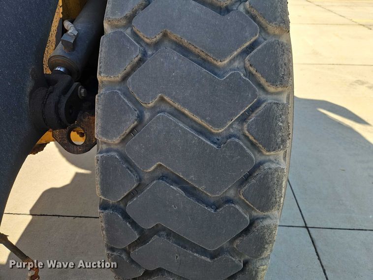 image for item EO4804 John Deere 444K wheel loader