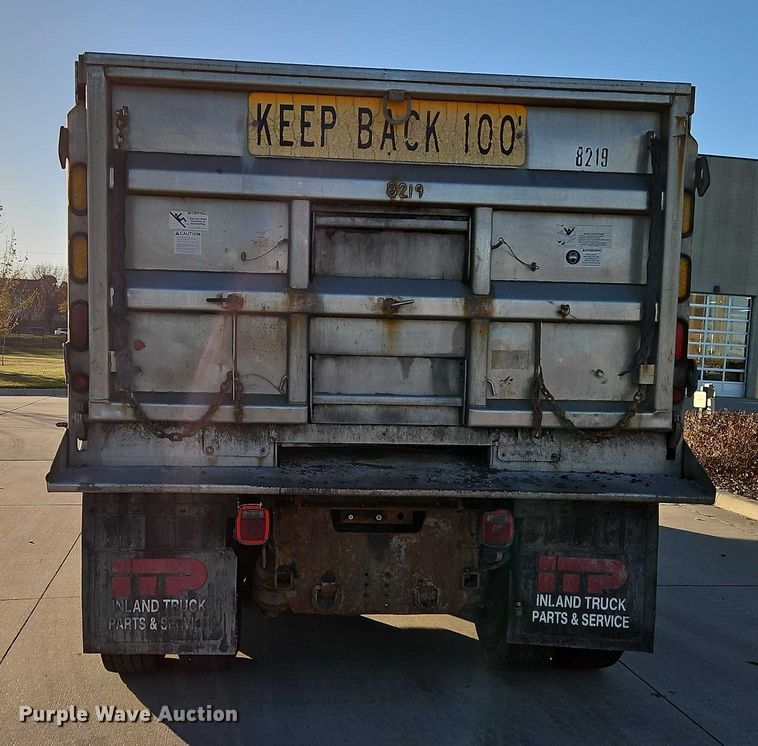 image for item EO4805 2009 International 7400 dump truck