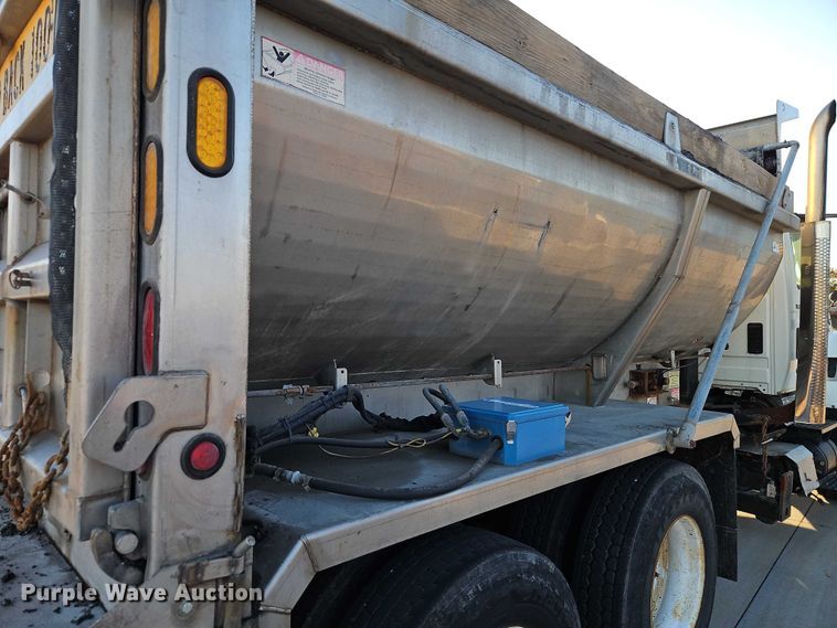 image for item EO4805 2009 International 7400 dump truck