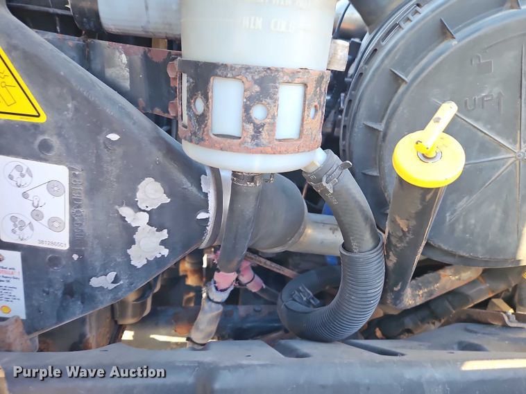 image for item EO4805 2009 International 7400 dump truck