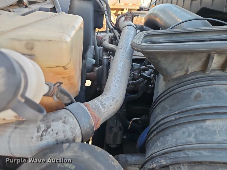 image for item EO4805 2009 International 7400 dump truck