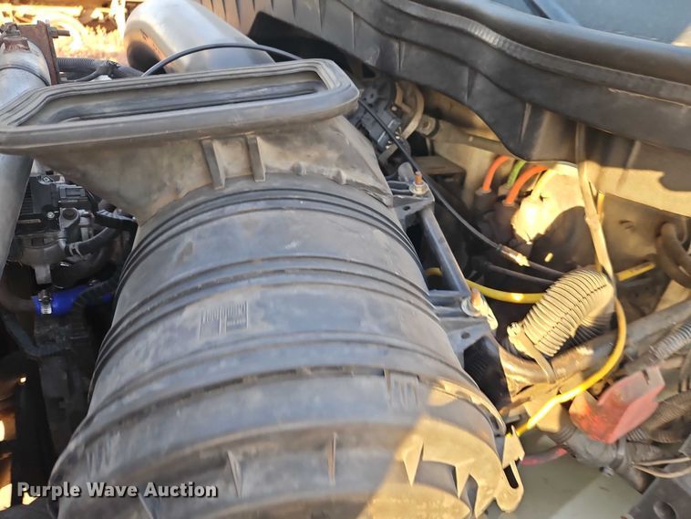 image for item EO4805 2009 International 7400 dump truck