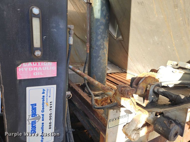 image for item EO4806 2006 International 7400 dump truck