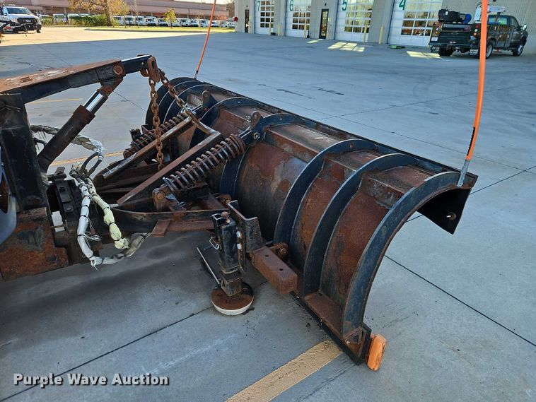 image for item EO4806 2006 International 7400 dump truck