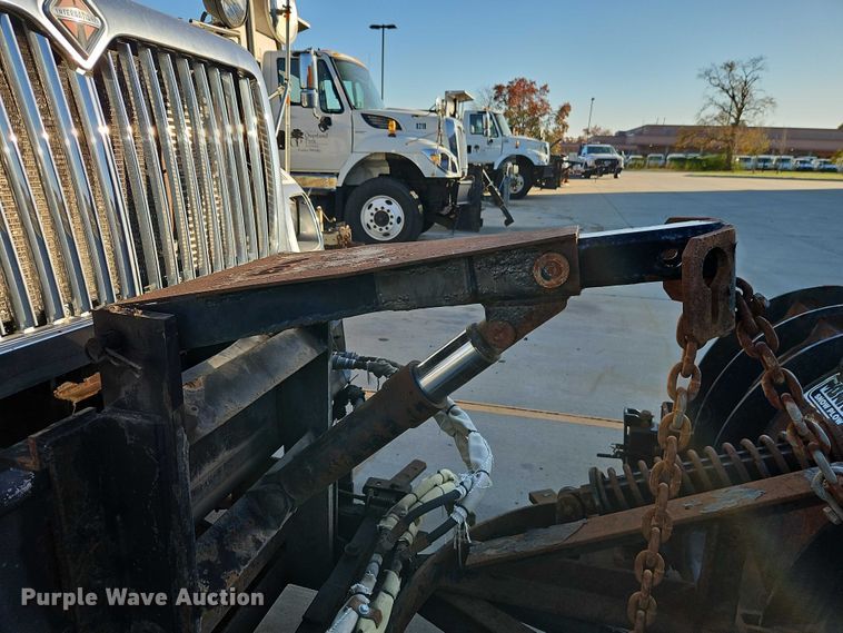 image for item EO4806 2006 International 7400 dump truck