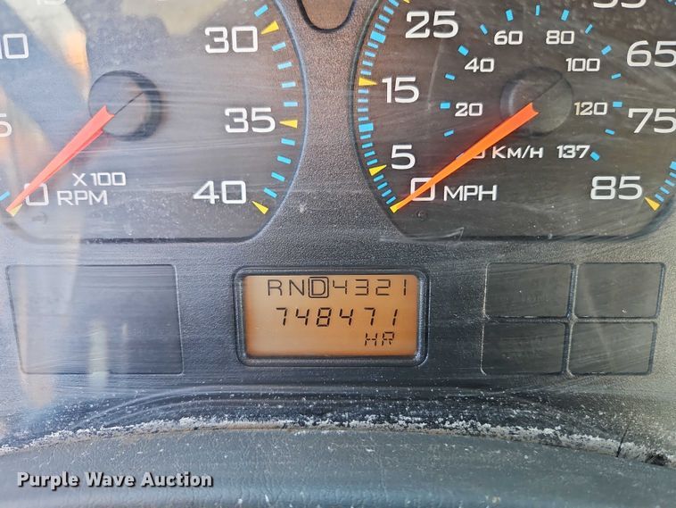 image for item EO4806 2006 International 7400 dump truck