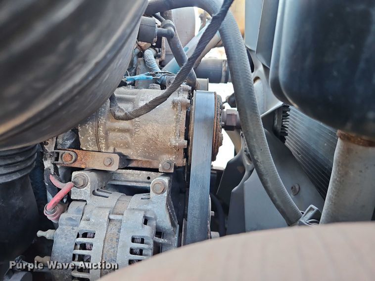 image for item EO4806 2006 International 7400 dump truck