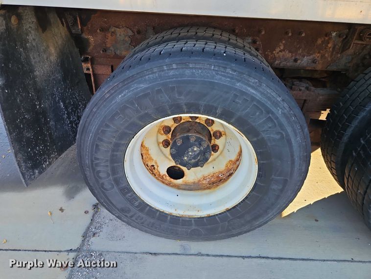 image for item EO4806 2006 International 7400 dump truck