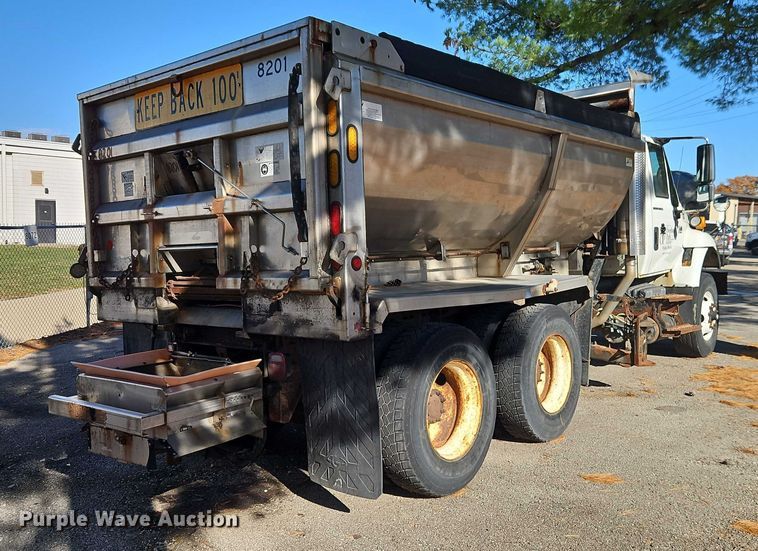 image for item EO4807 2006 International 7400 dump truck
