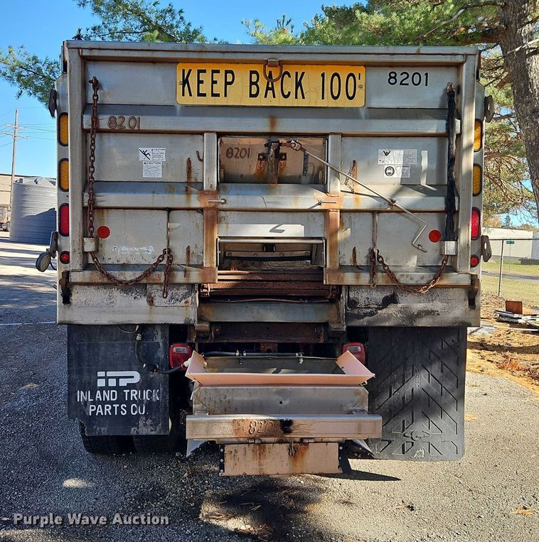 image for item EO4807 2006 International 7400 dump truck