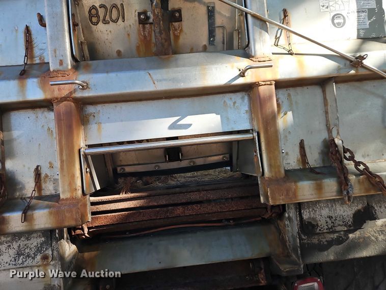 image for item EO4807 2006 International 7400 dump truck