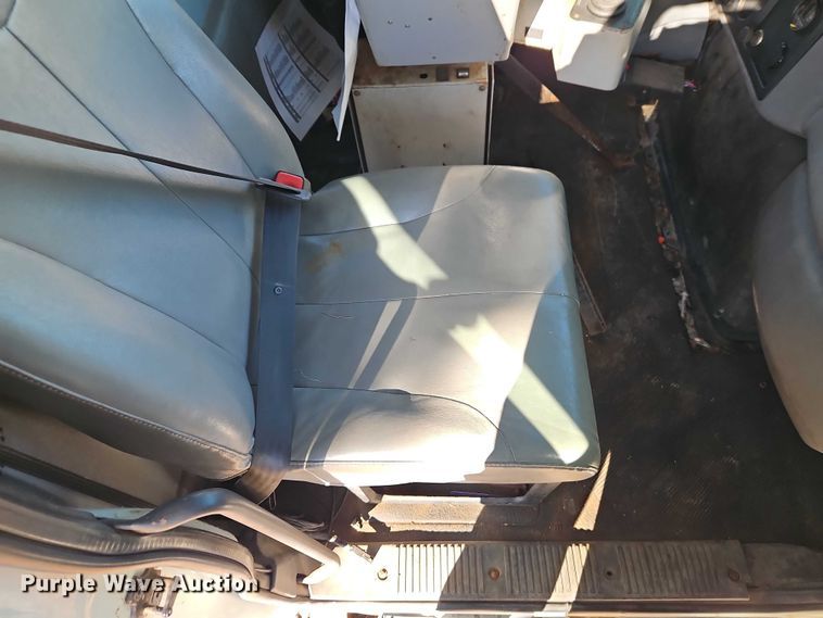 image for item EO4807 2006 International 7400 dump truck