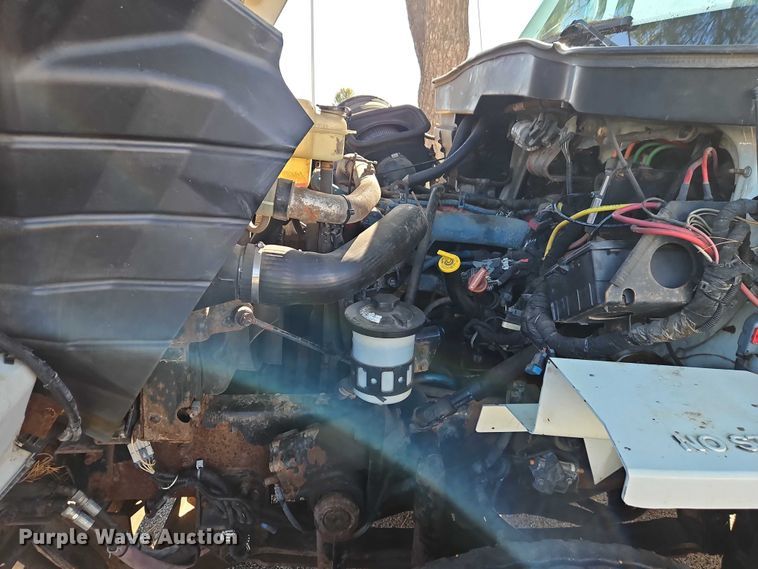 image for item EO4807 2006 International 7400 dump truck